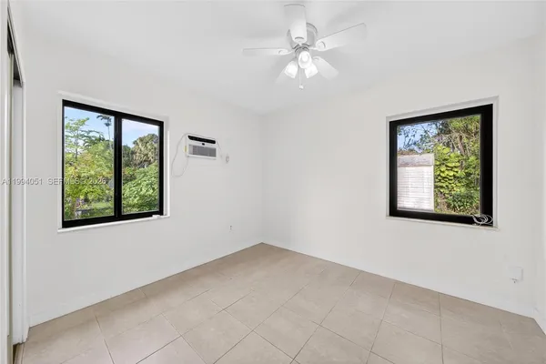 $3,500 | 3255 Southwest 60th Avenue, Miami, FL 33155