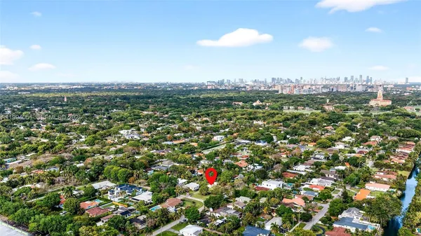 $3,500 | 3255 Southwest 60th Avenue, Miami, FL 33155