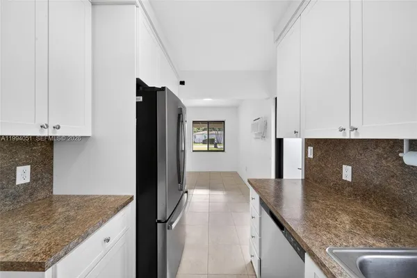 $3,500 | 3255 Southwest 60th Avenue, Miami, FL 33155