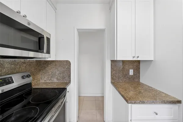 $3,500 | 3255 Southwest 60th Avenue, Miami, FL 33155