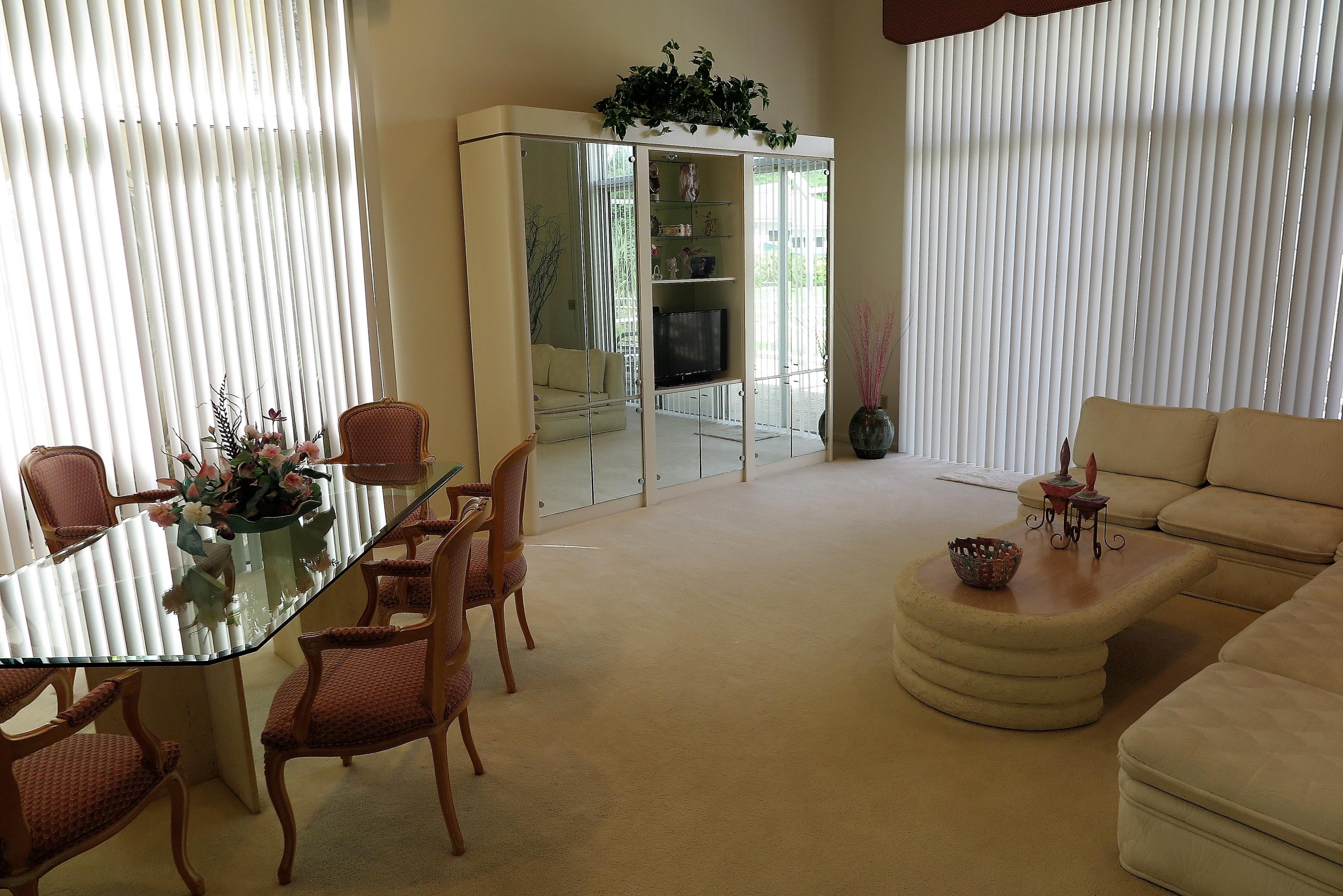 7765 Travelers Tree Drive Boca Raton, FL 33433 - Photo 2 of 18 LIVING ROOM - DINING AREA