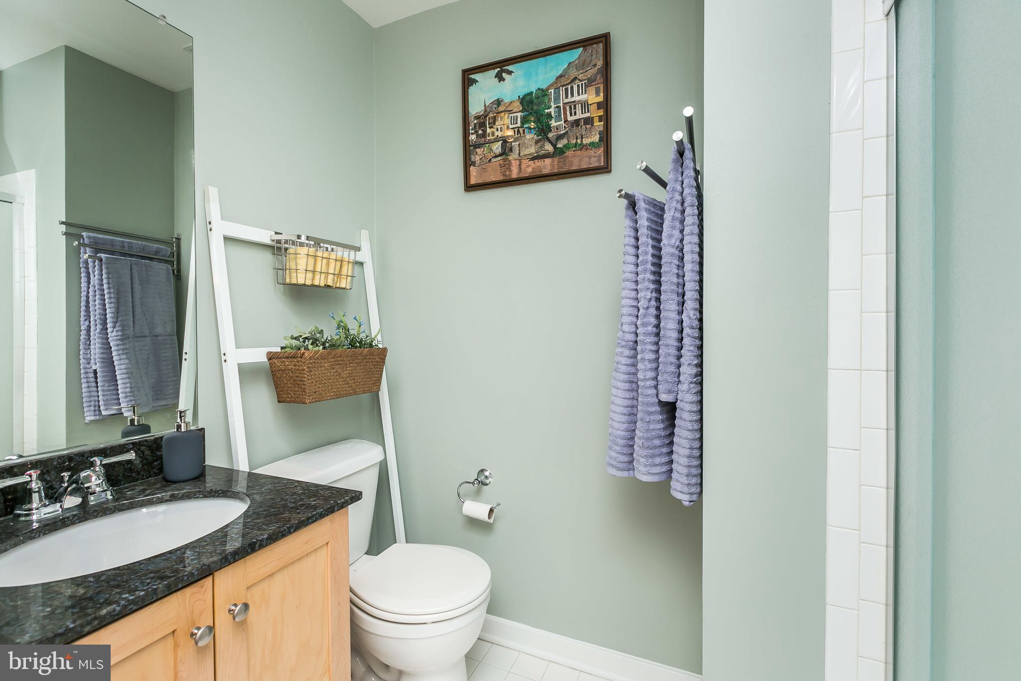 1708 North Calvert Street Baltimore, MD 21202 - Photo 22 of 45 Bathroom on 3rd floor