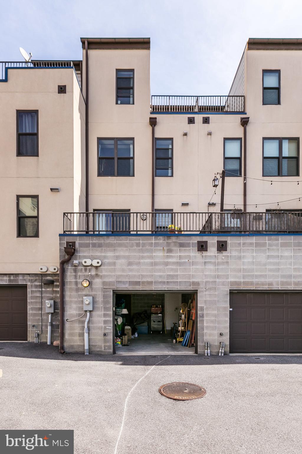 1708 North Calvert Street Baltimore, MD 21202 - Photo 43 of 45 Private courtyard entrance & private garage