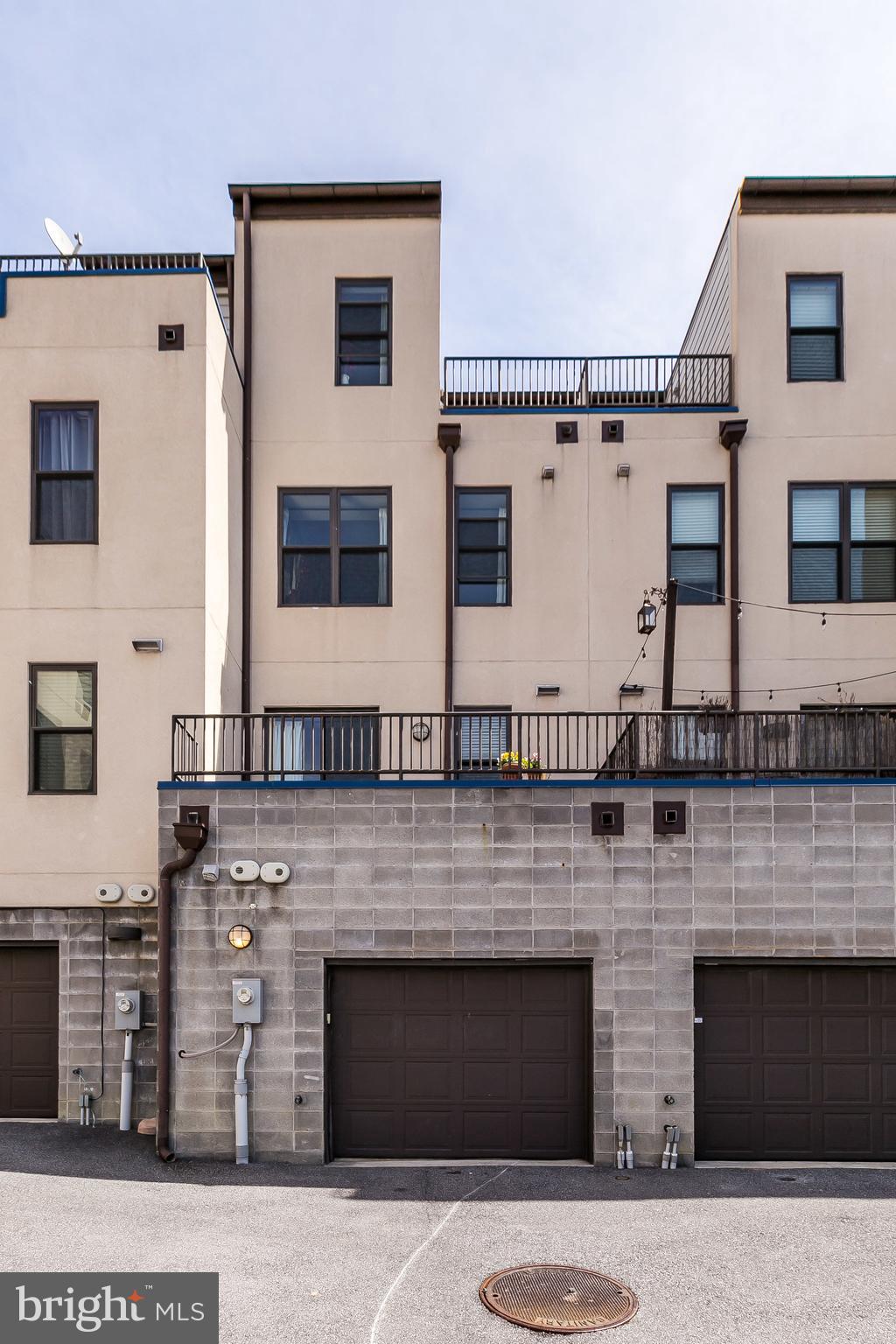 1708 North Calvert Street Baltimore, MD 21202 - Photo 44 of 45 Private courtyard entrance & private garage