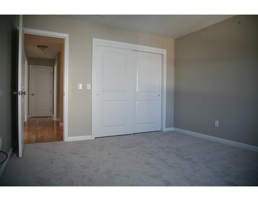 252 Naismith Street Springfield, MA 01104 - Photo 9 of 16 Gallery Image 9