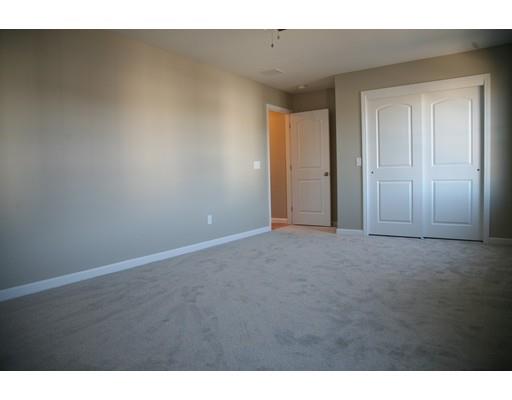 252 Naismith Street Springfield, MA 01104 - Photo 10 of 16 Gallery Image 10