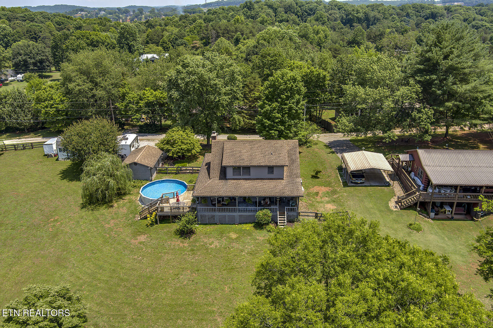 132 Morris Road Kingston, TN 37763 - Photo 44 of 60 44_MorrisLane_132_BackElevated