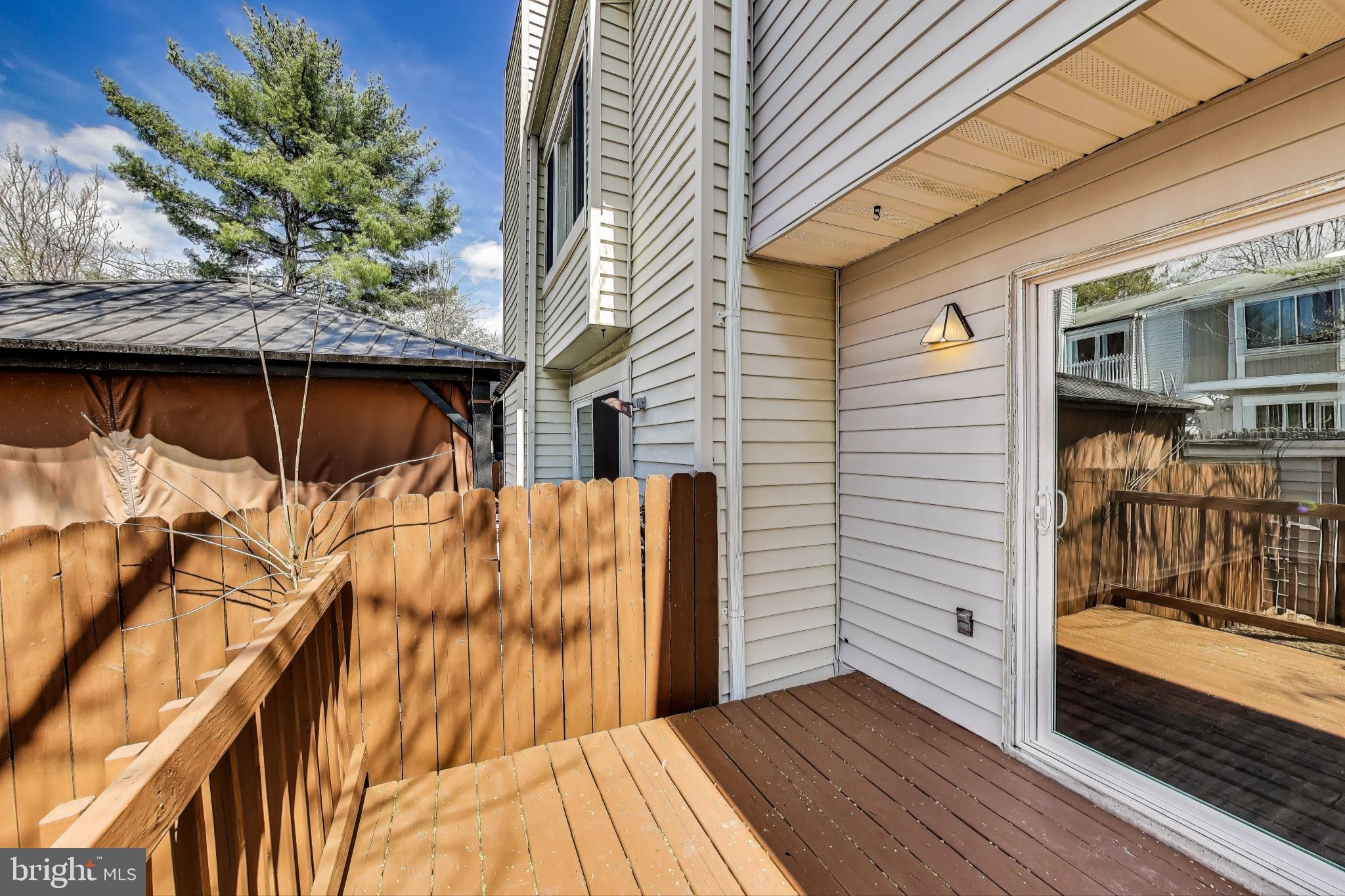 17520 Hoskinson Road Poolesville, MD 20837 - Photo 24 of 31 a view of a house with a door