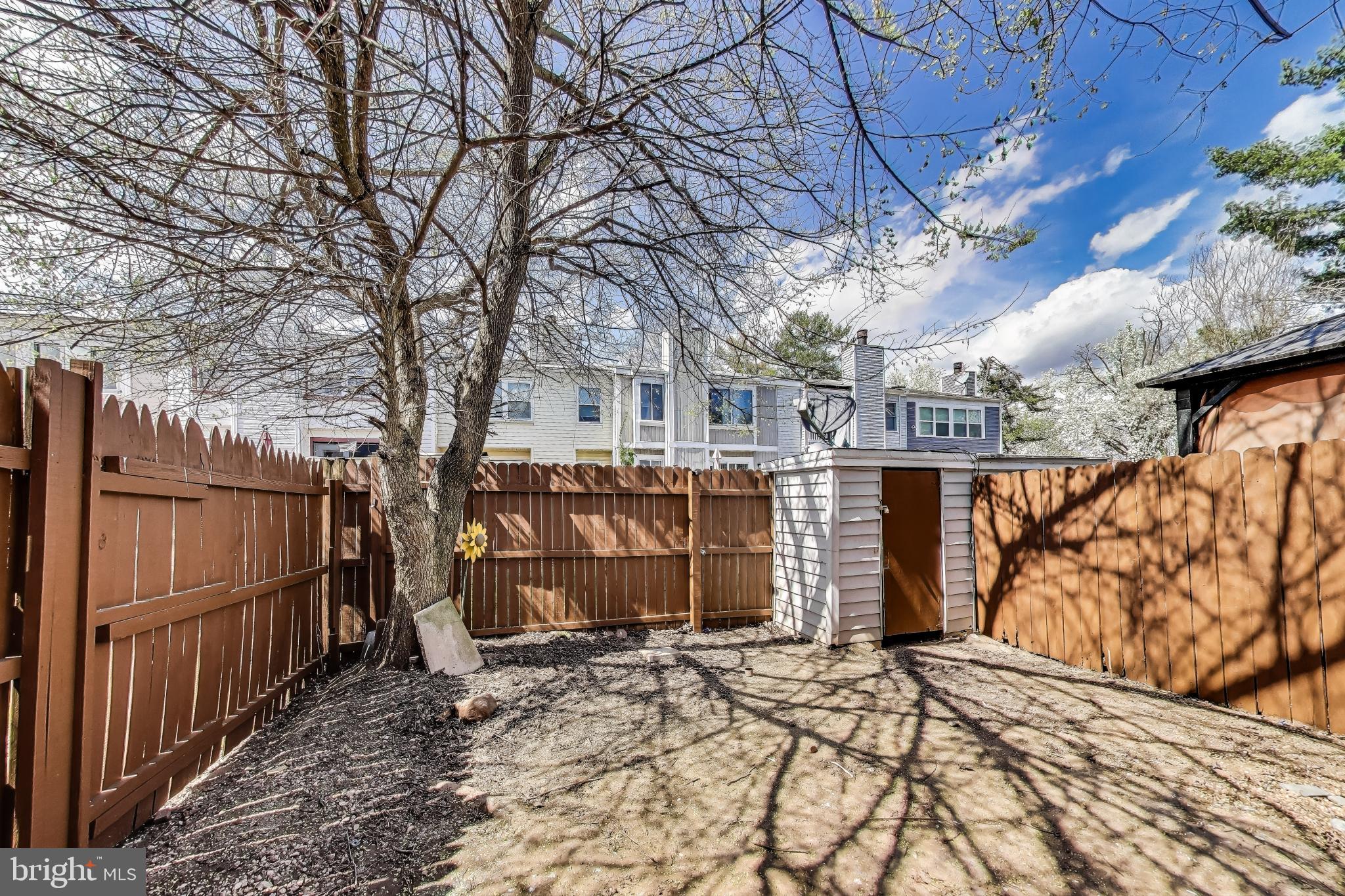 17520 Hoskinson Road Poolesville, MD 20837 - Photo 27 of 31 a view of a house with a snow