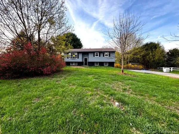 $520,000 | 7 Jonathan Drive, Staatsburg, NY 12580