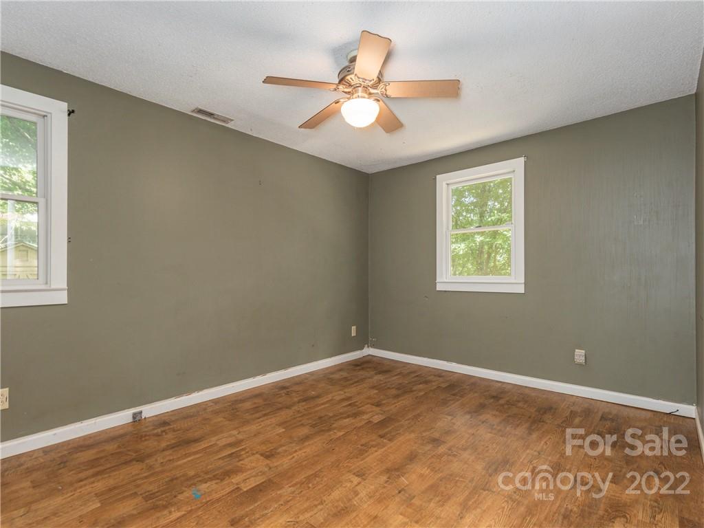 117 Avondale Ridge Road Asheville, NC 28803 - Photo 7 of 17 Gallery Image 7