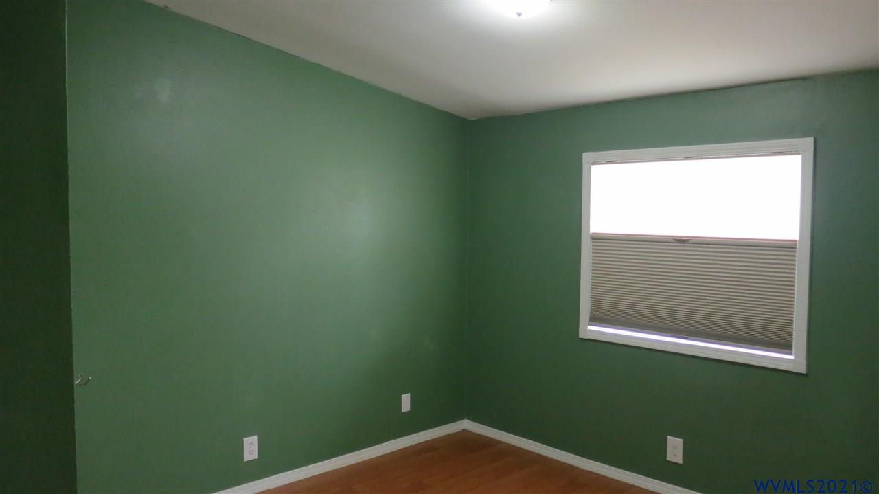 570 Southwest Clay Street Dallas, OR 97338 - Photo 10 of 16 Gallery Image 10