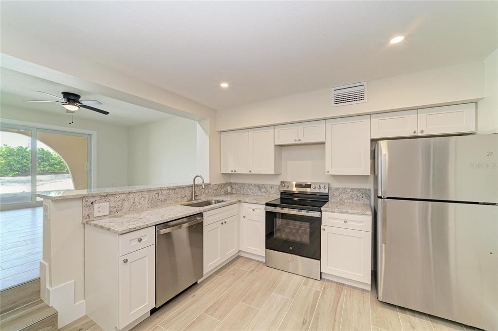 101 73rd Street, Unit 2 Holmes Beach, FL 34217 - Photo 21 of 54