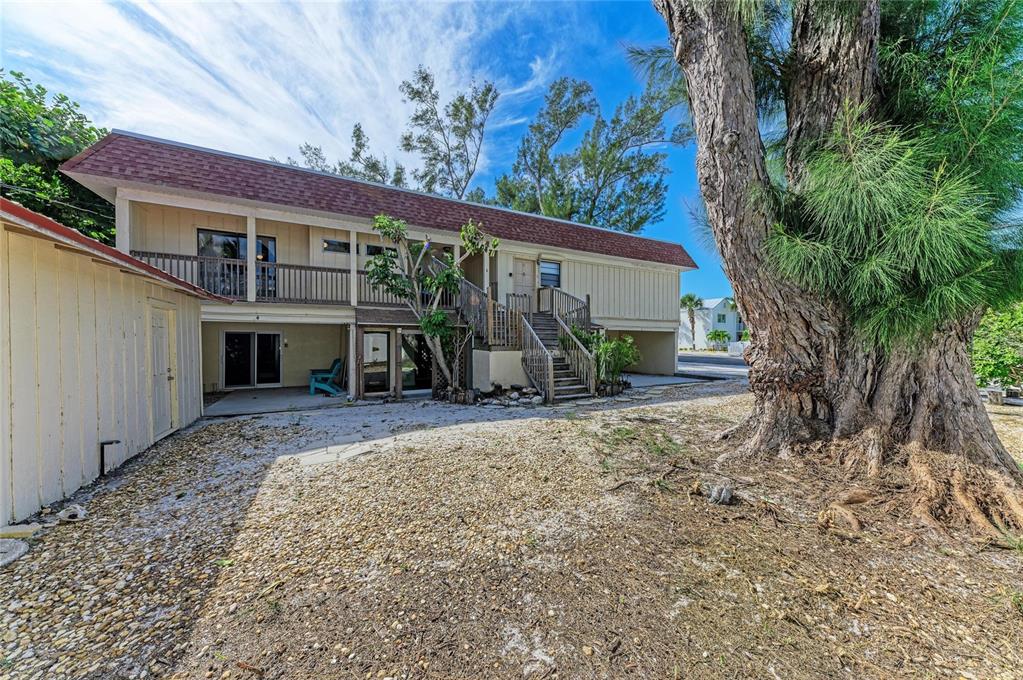 101 73rd Street, Unit 2 Holmes Beach, FL 34217 - Photo 10 of 55