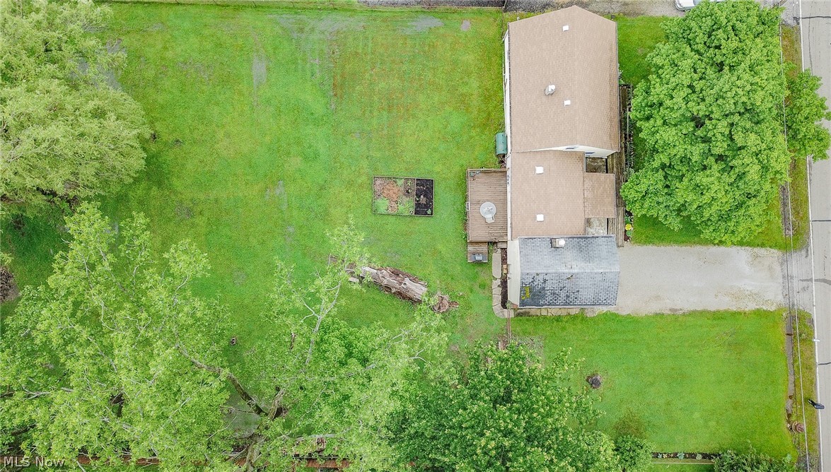 16243 Snow Road Burton, OH 44021 - Photo 19 of 20