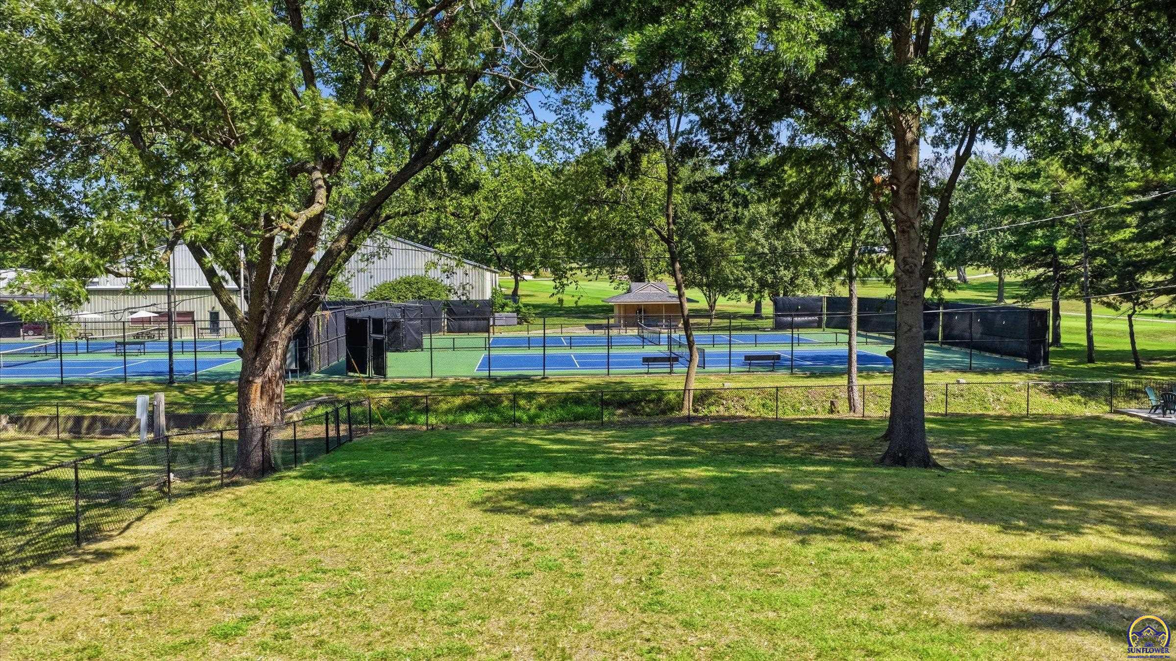 2710 Southwest Burlingame Road Topeka, KS 66611 - Photo 7 of 50 Gallery Image 7