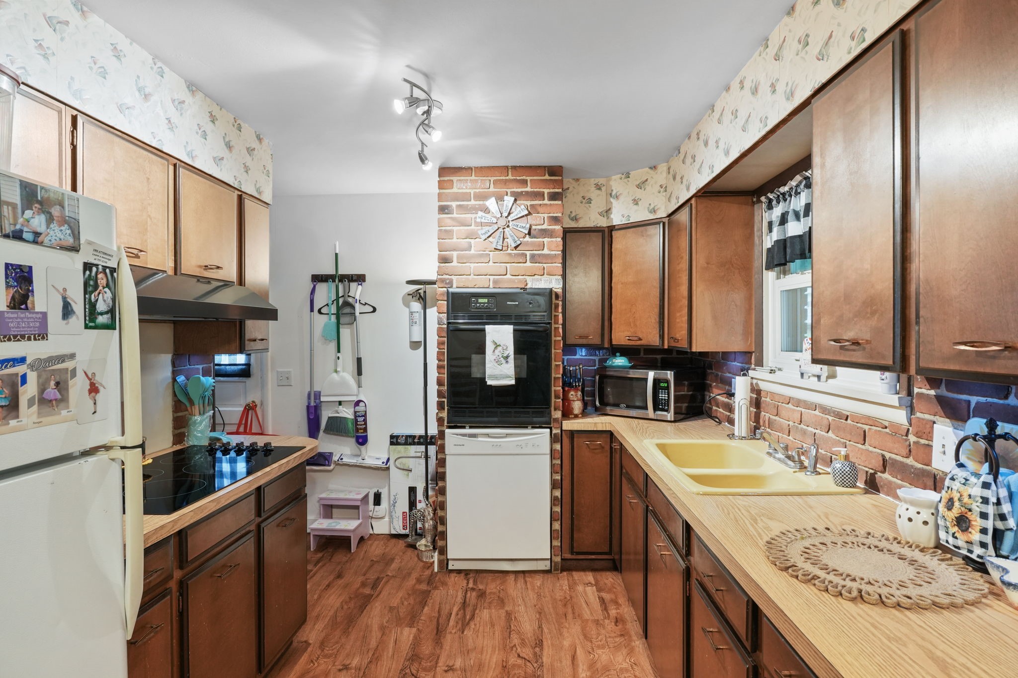 332 Midland Road Vestal, NY 13850 - Photo 6 of 27 Gallery Image 6