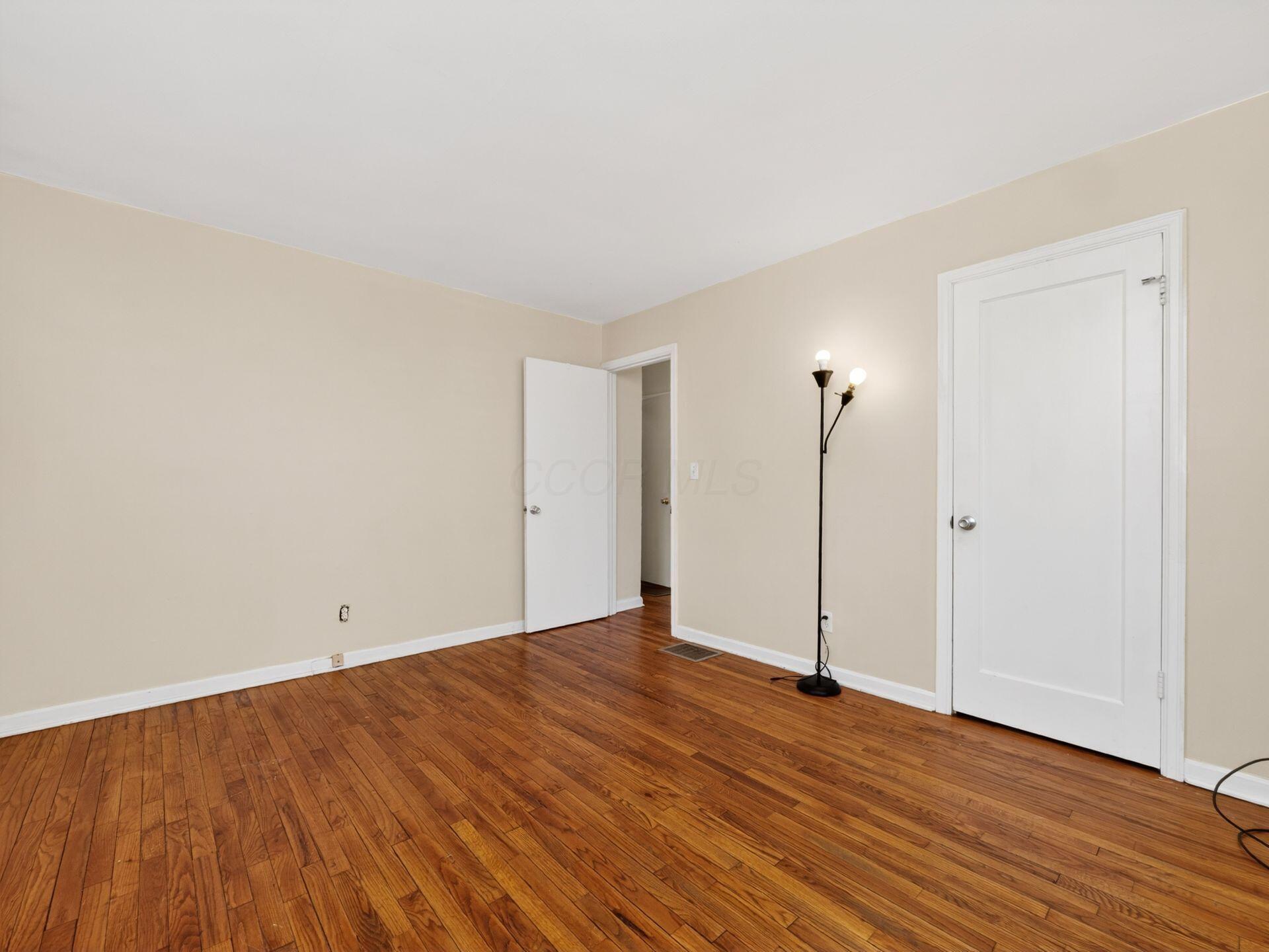 3085 Gerbert Road Columbus, OH 43224 - Photo 16 of 34 Front Bedroom - 13'6" x 11'2"