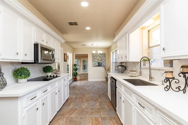 $324,800 | 15307 Forest Trails Drive, Houston, TX 77095