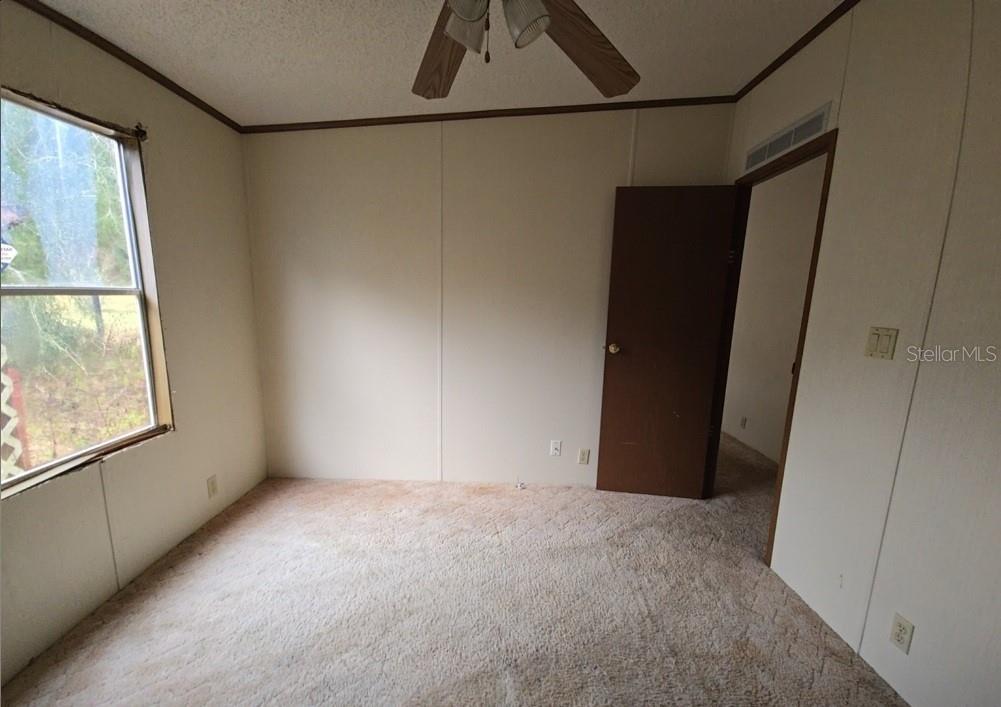 12906 Northwest 38th Avenue Reddick, FL 32686 - Photo 15 of 19