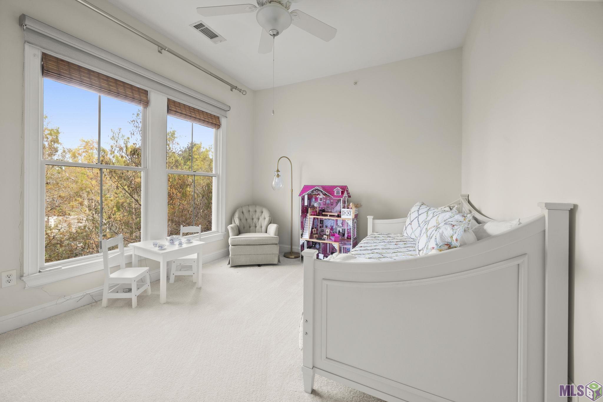 998 Stanford Avenue, Unit 417 Baton Rouge, LA 70808 - Photo 16 of 45 Second Bedroom