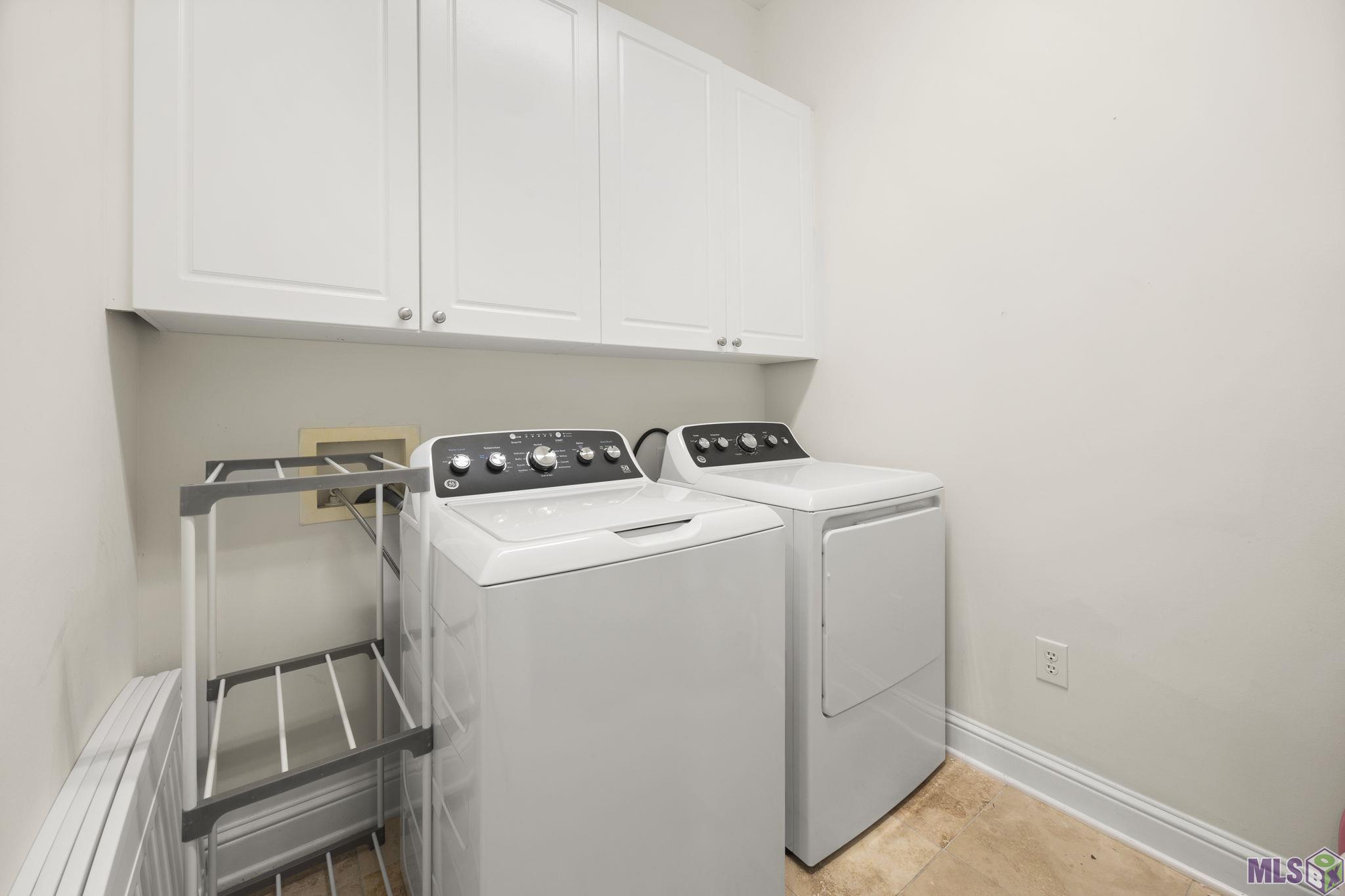 998 Stanford Avenue, Unit 417 Baton Rouge, LA 70808 - Photo 17 of 45 Laundry Room