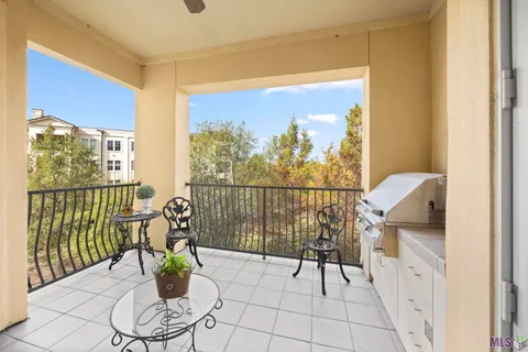 $455,000 | 998 Stanford Avenue, Unit 417, Baton Rouge, LA 70808