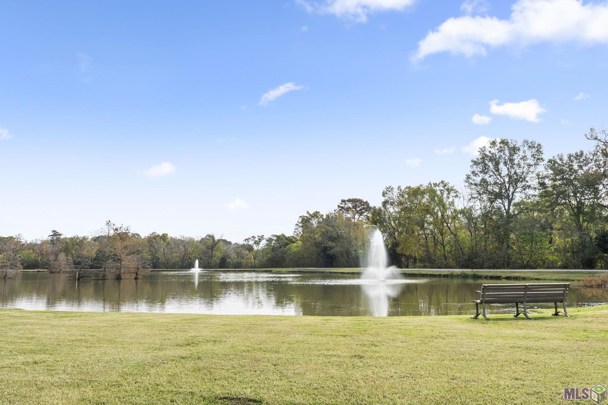 998 Stanford Avenue, Unit 417 Baton Rouge, LA 70808 - Photo 20 of 45 Pond with Walking Trail