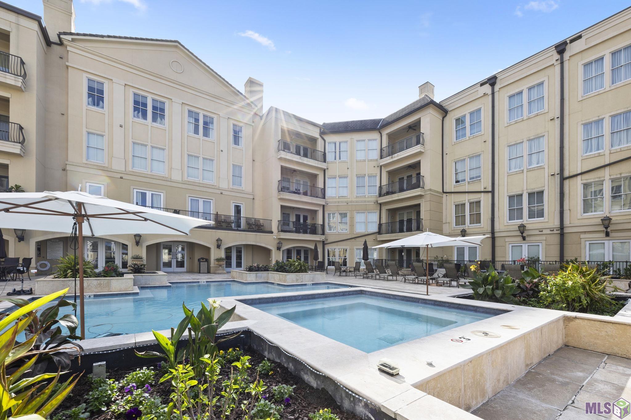 998 Stanford Avenue, Unit 417 Baton Rouge, LA 70808 - Photo 27 of 45 Community Pool