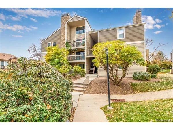 $290,000 | 4896 South Dudley Street, Unit 4, Littleton, CO 80123