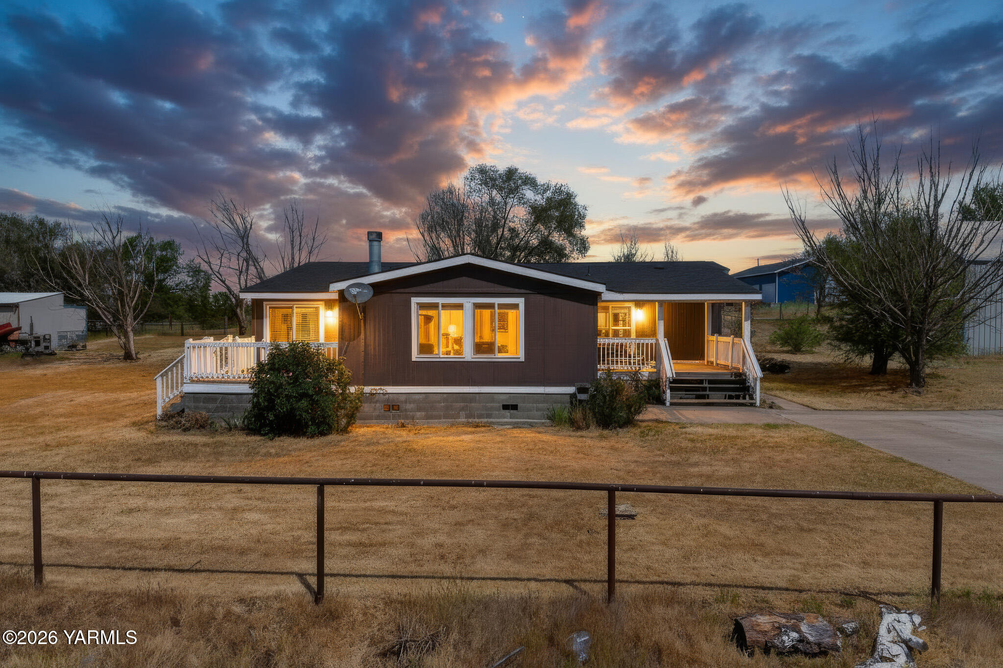 16802 1585th Street Southwest Prosser, WA 99350 - Photo 1 of 65 Front