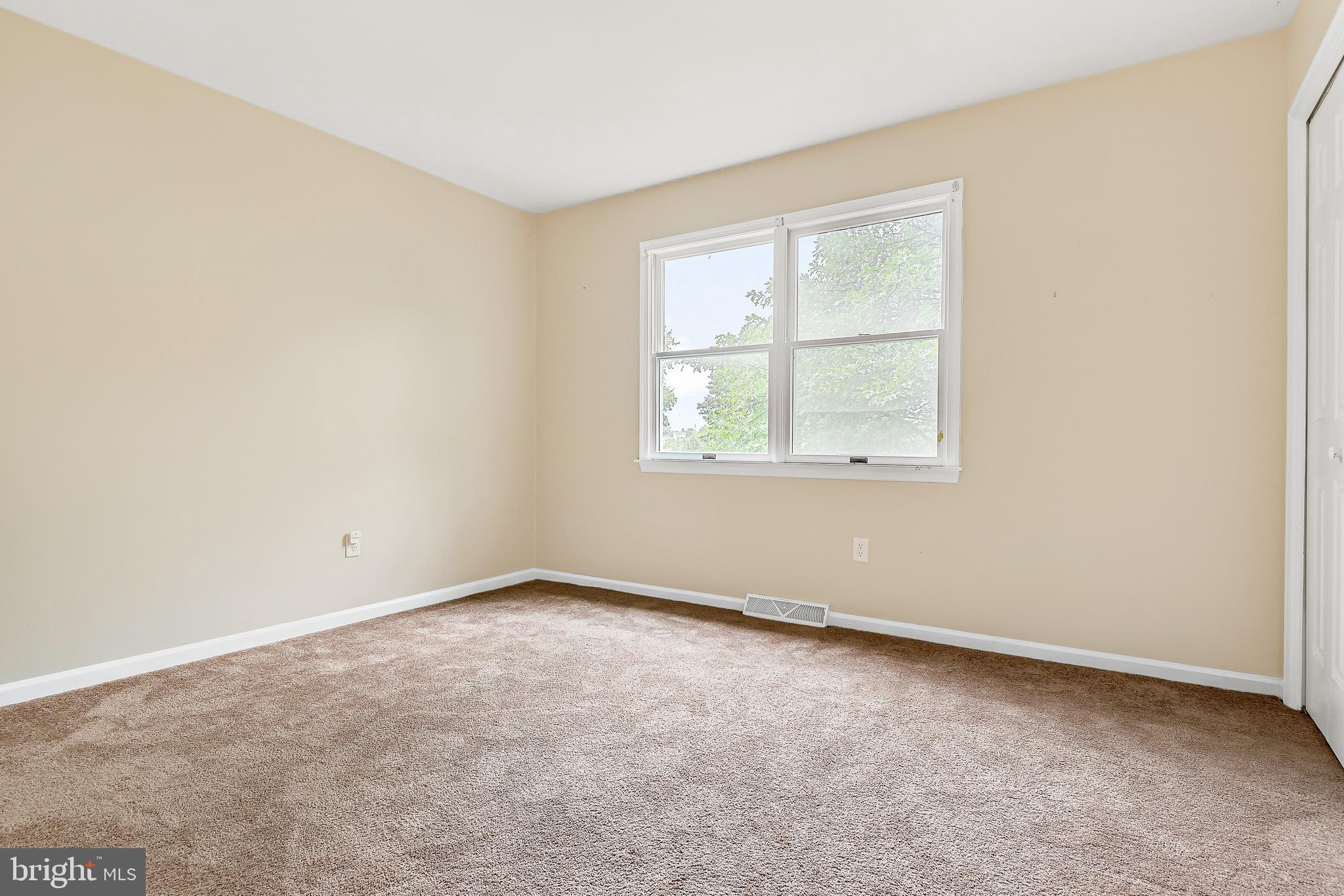160 Boxwood Road Manchester, PA 17345 - Photo 14 of 19 Gallery Image 14