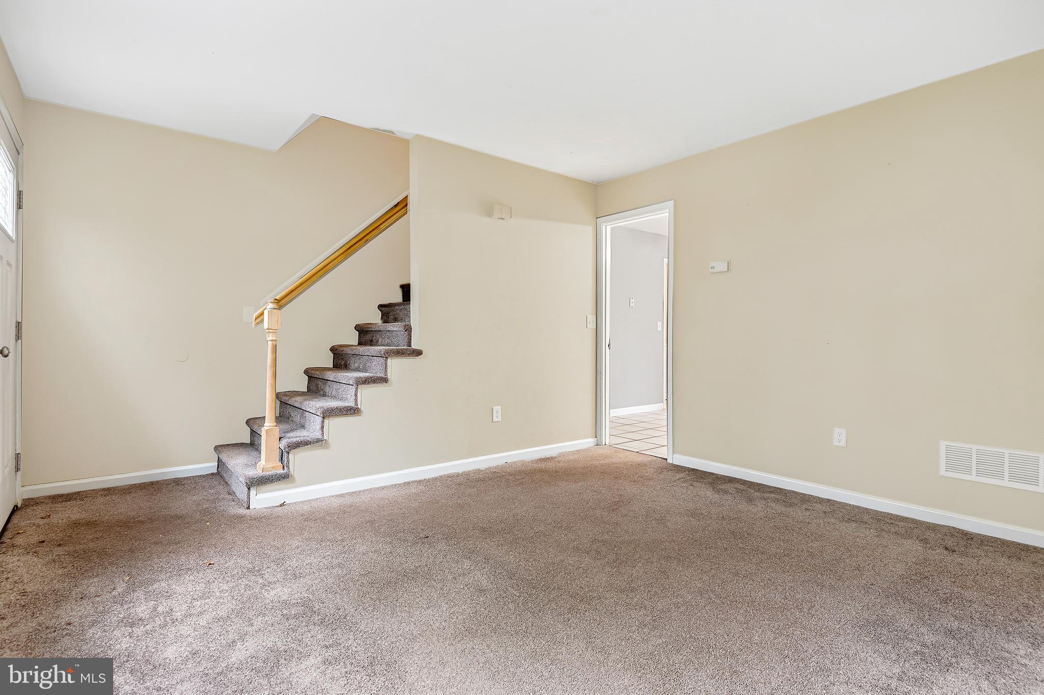 160 Boxwood Road Manchester, PA 17345 - Photo 4 of 19 Gallery Image 4