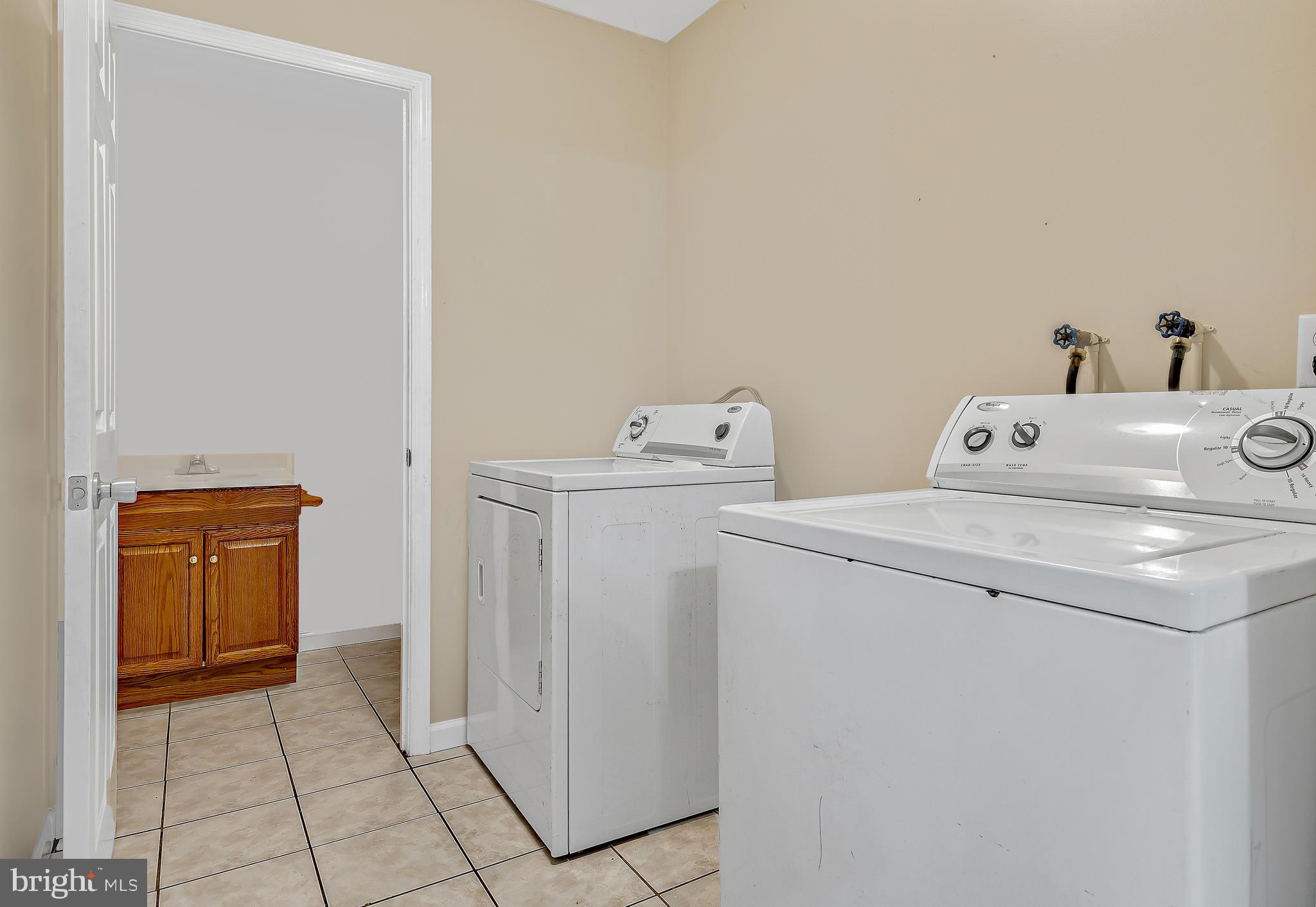 160 Boxwood Road Manchester, PA 17345 - Photo 10 of 19 Gallery Image 10