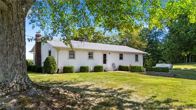 $775,000 | 6275 East Mt Eden Road, Scottsburg, IN 47170