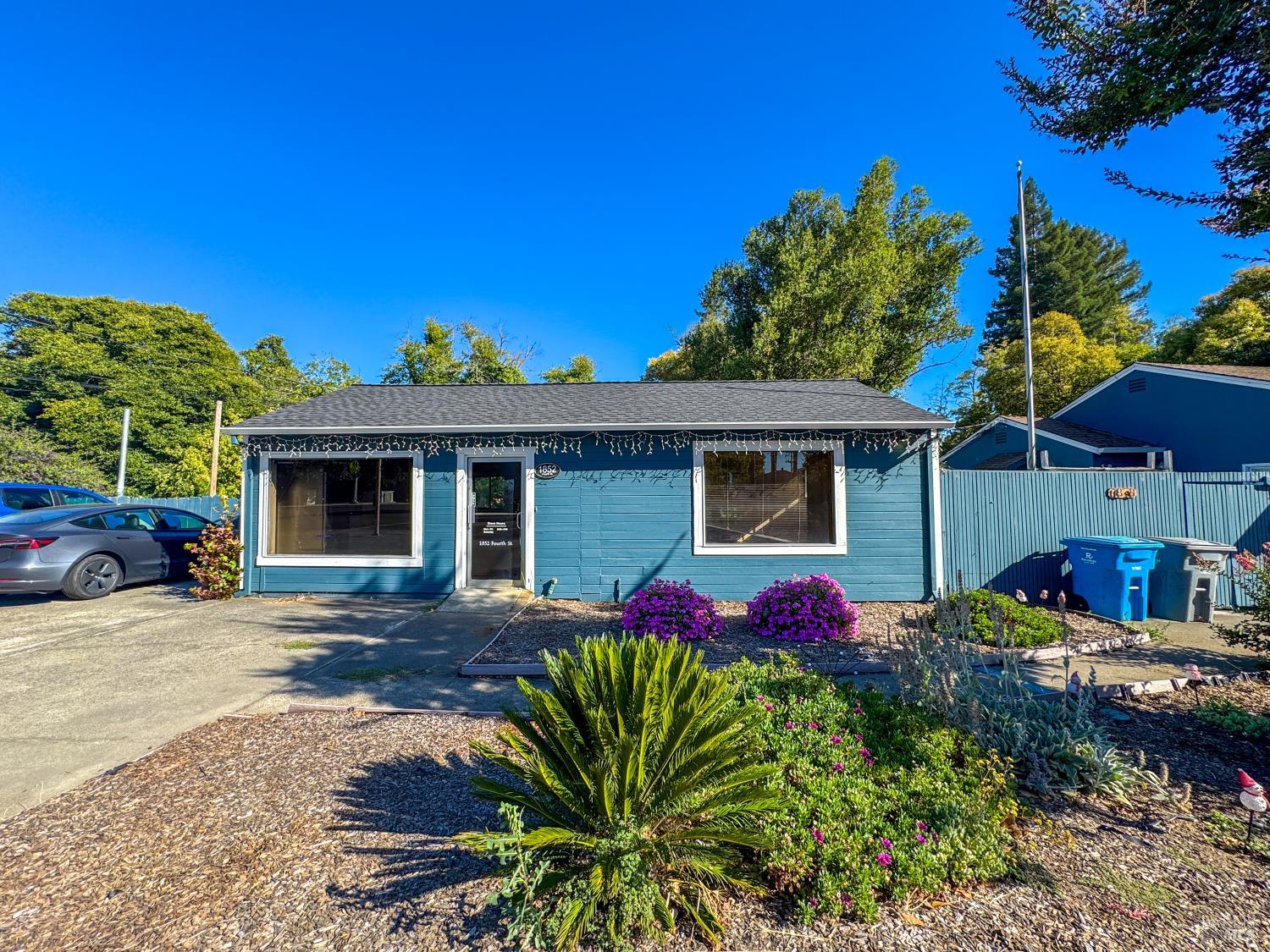 1852 4th Street Santa Rosa, CA 95404 - Photo 4 of 39