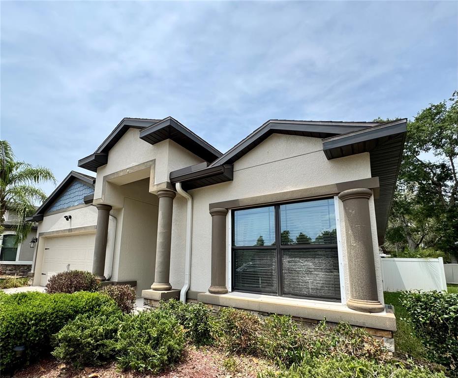12419 Betony Court New Port Richey, FL 34654 - Photo 3 of 32