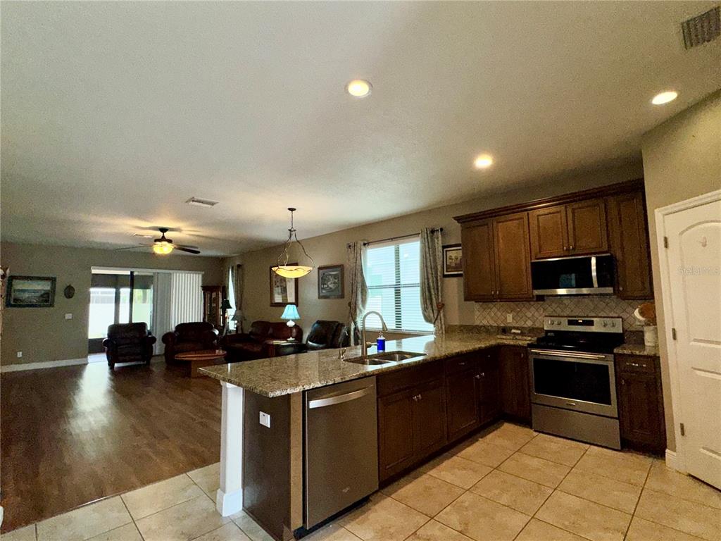 12419 Betony Court New Port Richey, FL 34654 - Photo 10 of 32