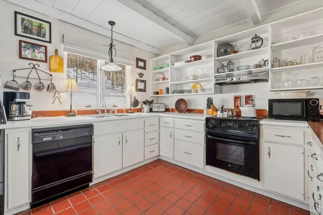 $500,000 | 789 Hammond Hill Road, West Windsor, VT 05089