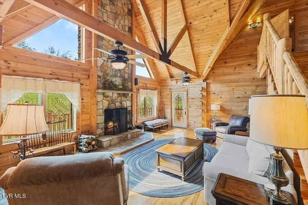 $1,690,500 | 460 Lowell Jones Road, Piney Flats, TN 37686