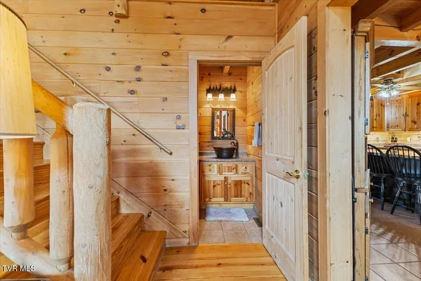 $1,690,500 | 460 Lowell Jones Road, Piney Flats, TN 37686