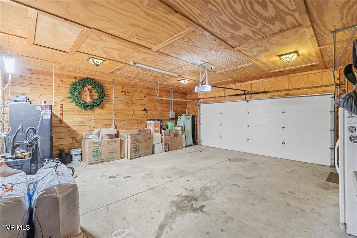 460 Lowell Jones Road Piney Flats, TN 37686 - Photo 24 of 91 22-128A0699