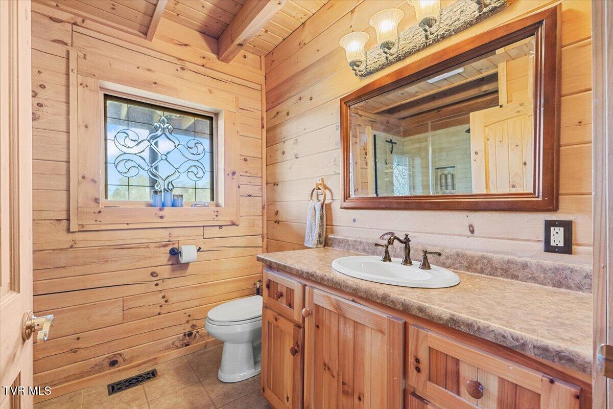 460 Lowell Jones Road Piney Flats, TN 37686 - Photo 30 of 101 26-128A0714