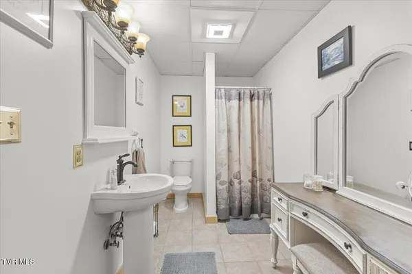 $1,690,500 | 460 Lowell Jones Road, Piney Flats, TN 37686