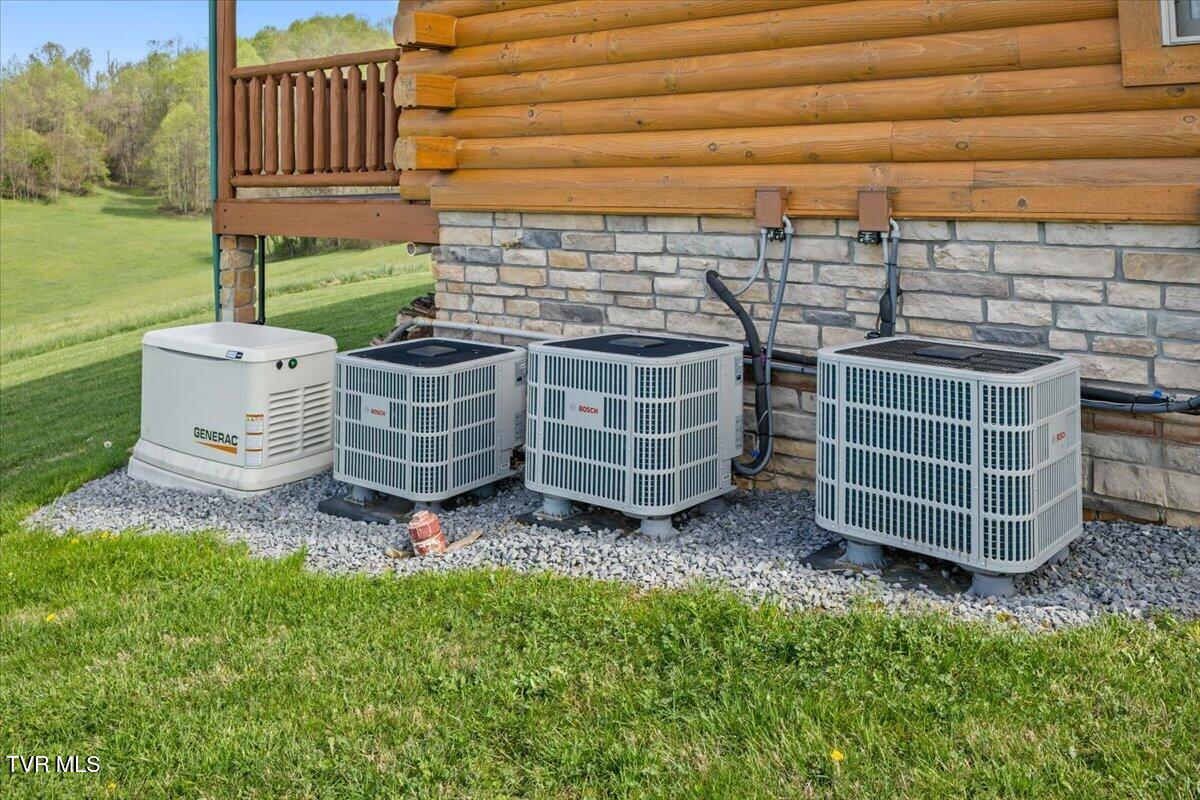 460 Lowell Jones Road Piney Flats, TN 37686 - Photo 71 of 91 69-128A0809