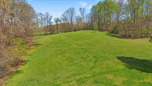 $1,690,500 | 460 Lowell Jones Road, Piney Flats, TN 37686