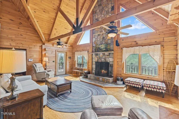 $1,690,500 | 460 Lowell Jones Road, Piney Flats, TN 37686