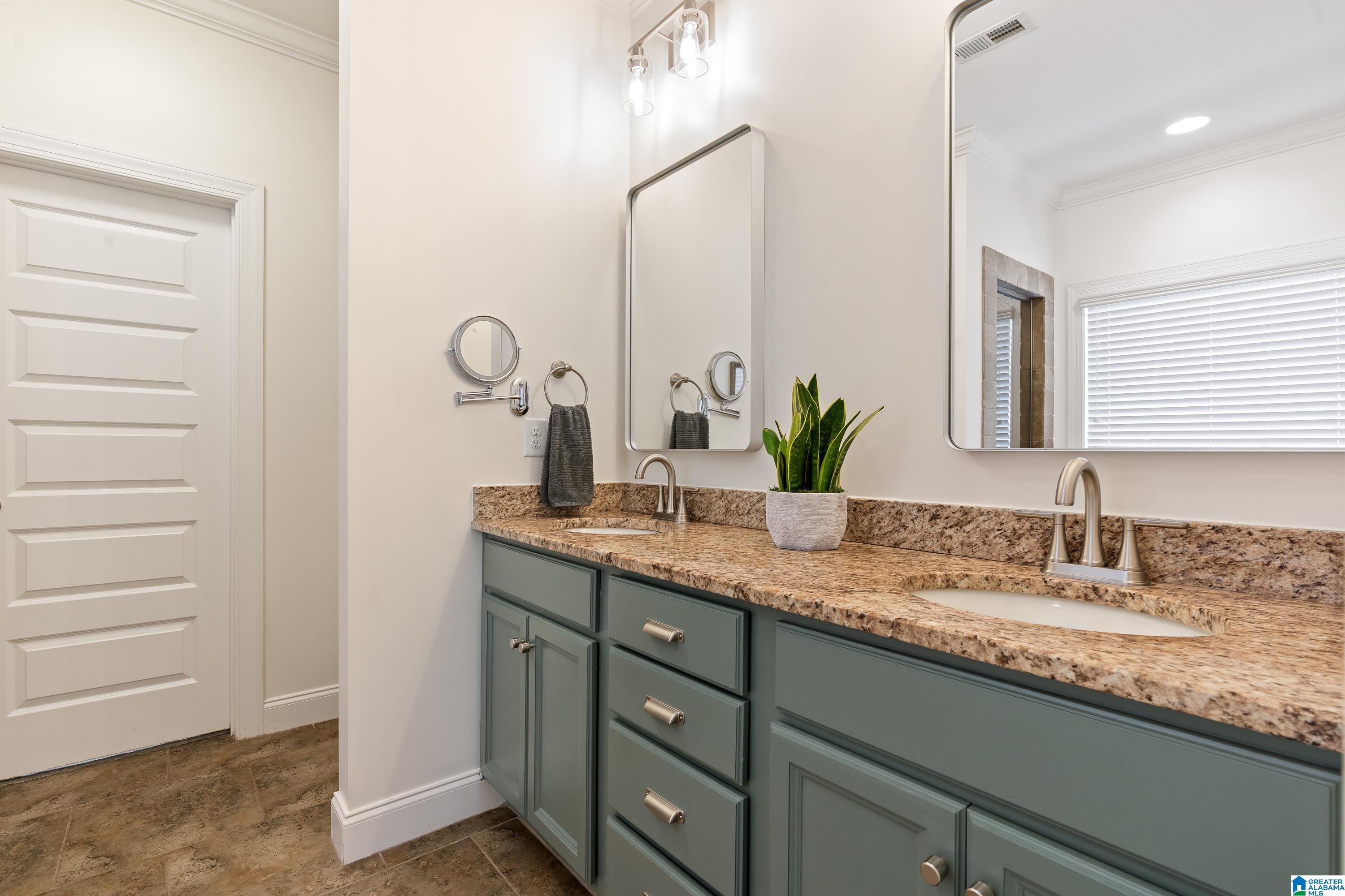 207 Dunrobin Cove Pelham, AL 35124 - Photo 7 of 35
