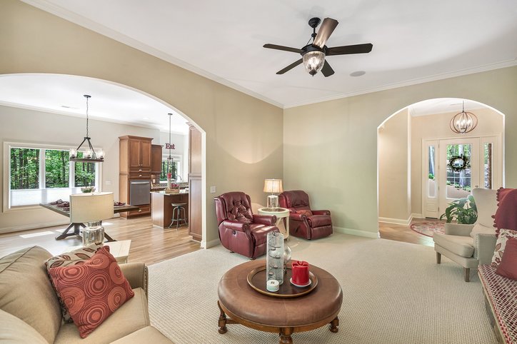 402 Boaters Row Fair Play, SC 29643 - Photo 5 of 50 This inviting interior features a cohesive layout, offering comfort and style for daily living.