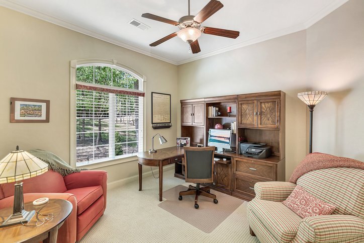 402 Boaters Row Fair Play, SC 29643 - Photo 6 of 50 This dedicated office space provides a productive environment for work or study.